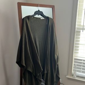 Green shawl, super light and good for a night out